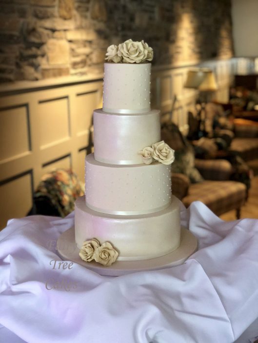 Ivory & Roses